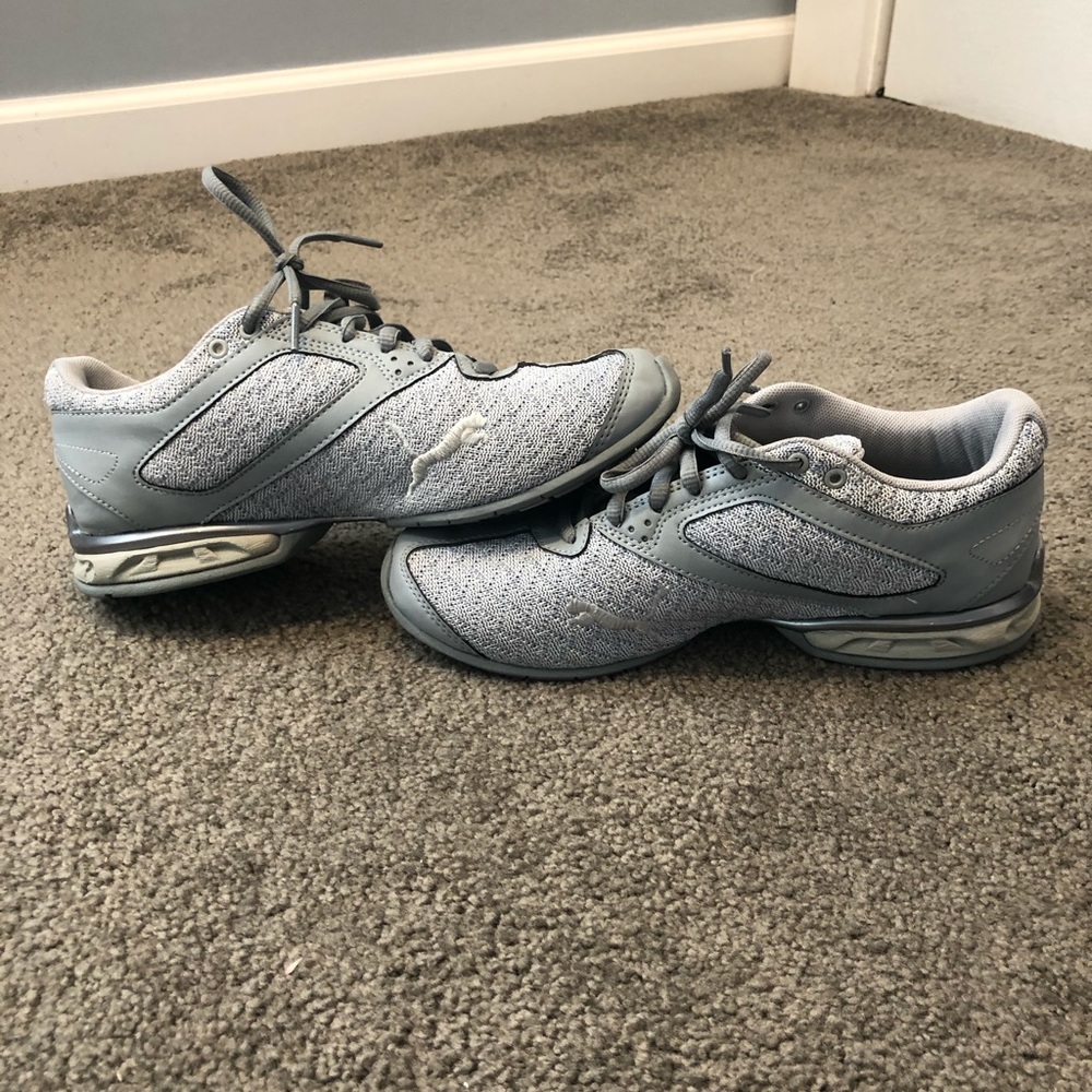 Puma Sneakers